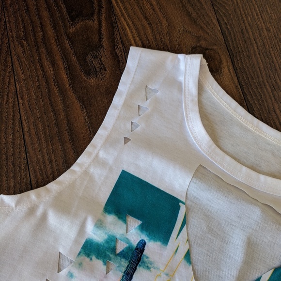 BRAND NEW Wild West Tank Top - Picture 5 of 5